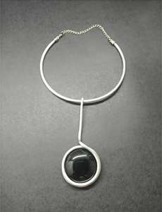 Taille personnalisée Meilleur design Perle en résine de haute qualité Collier couleur argent Bijoux de mode Boucles d'oreilles Accessoires Femmes Fête de Noël - Product Image 6