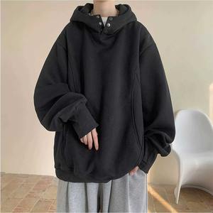 Sweat à capuche pour homme avec boutons décoratifs, sweat à capuche vintage pour homme, couleur unie, manches longues - Product Image 2