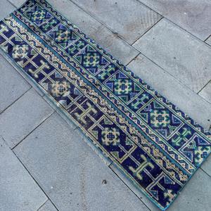 Alfombra Vintage de 1.4x5 pies, Alfombra Turca Pequeña, Alfombra Azul de Lana Marroquí - Product Image 4