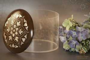 Caja de dulces de madera islámica con tapa acrílica y técnicas de laca con incrustaciones de perlas para regalar en Bodas de Ramadán Eid con comida - Product Image 5