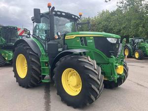 รถแทรกเตอร์สำหรับงานเกษตร 2020JD 6R 215 แรงม้า 210 แรงม้า พร้อมห้องโดยสารแบบปิด สำหรับงานภาคเกษตร - Product Image 1