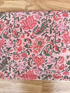 Bloc floral indien imprimé à la main rideau de fenêtre couture coton tissu organique Design attrayant vêtement matériel en gros - Product Image 2