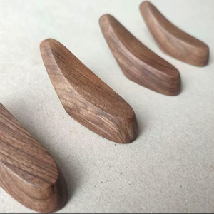 Gancho de madera Colgador de pared - Product Image 1