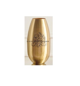 Superbes vases à fleurs en métal avec des finitions de couleurs dégradées pour ajouter une touche de couleur à n'importe quel décor de chambre à prix de vente - Product Image 3