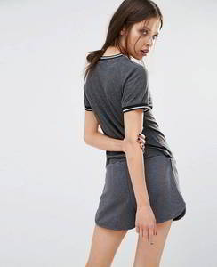 Proveedor de Camisetas Cortas de Algodón Premium para Mujer al por Mayor, Logotipo Bordado Personalizado - Product Image 2