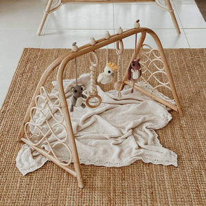 Tapis de jeu pour enfants, activité pour enfants, développer la motricité, tapis de gymnastique en rotin pour bébés, cadre de gymnastique en rotin fabriqué à la main - Product Image 1