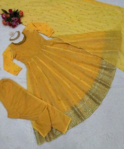 Séquence de broderie de créateur travail lehenga c holi avec dupatta vêtements de fête lin prix de gros vêtement ethnique indien - Product Image 2
