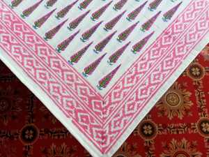 Couverture de Table en pur coton moderne personnalisable faite à la main avec colorant végétal naturel pour salle à manger - Product Image 5