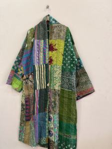Manteau long en soie Kantha indien traditionnel fait main, style kimono - Product Image 5