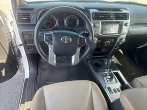 โตโยต้า 4 รันเนอร์ SR5 ปี 2017 - Product Image 6