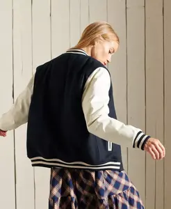 Chaqueta de piloto de vuelo con letras bordadas deportivas universitarias para hombre con logotipo personalizado chaqueta de lana de invierno de retazos de alta calidad - Product Image 2