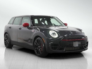 John Cooper Works Clubman ALL4 JCW Launch Edition 2020 Usado, con Excelente Rendimiento del Motor y Asientos Confortables - Product Image 2
