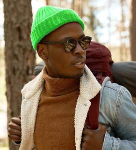 Venta caliente logotipo personalizado bordado acrílico invierno Beanie sombreros de punto liso gorros para mujeres pescadores hecho en Pakistán - Product Image 3