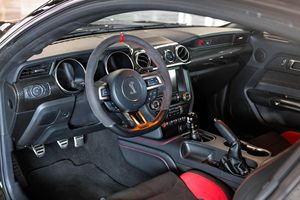 UTILISÉ LHD/RHD 2019 F O R D MUSTANG SHELBY GT350R - Product Image 5