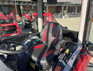 ซื้อรถแทรกเตอร์ Mahindra 1635 CAB HST ขับเคลื่อน 4 ล้อ สำหรับการเกษตร สภาพใหม่/มือสอง จากโรงงาน - Product Image 4
