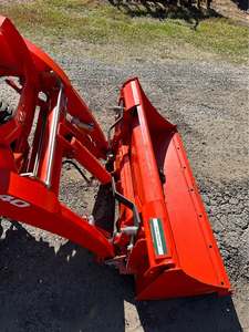 Tracteur utilitaire diesel Kubota BX23S de qualité supérieure avec chargeur frontal et pelle arrière, 4x4, faible kilométrage, usage intensif, qualité commerciale, prêt à l'emploi - Product Image 5