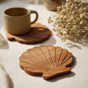 Sous-verre en plumes de paon en bois fait à la main avec une finition artisanale - artisans indiens - Product Image 1