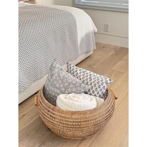 ตะกร้าสานแบบเปิดสีน้ำตาลน้ำผึ้ง รุ่นคัมเบรีย ของคูบู - Product Image 4