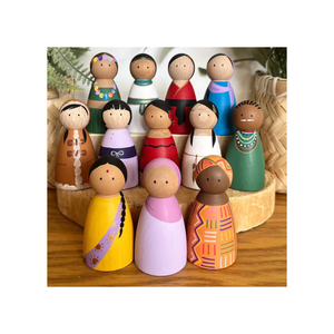 Poupée en bois faite à la main créative parfaite pour la décoration intérieure ou les jouets - Product Image 4