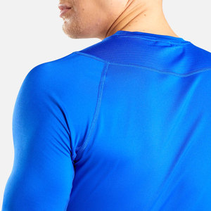 T-shirts de compression pour hommes fabriqués dans les meilleurs matériaux, avec logo personnalisé imprimé - Product Image 6