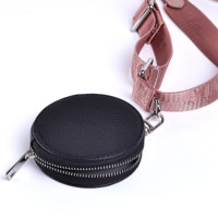 Sac à breloques en fourrure avec mousquetons dorés au téléphone portable avec oeillets ou sac à main Couleurs personnalisées