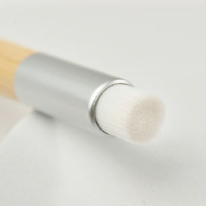 <b>EYELASH</b> MAKER SPOT CLEANSING <b>BRUSH</b> - Product Image 2