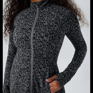 Veste de yoga pour femmes au design le plus récent, réversible, pour la course à pied, la salle de sport, le fitness, coupe régulière, respirante, extensible, vêtements de sport, logo personnalisé - Product Image 4