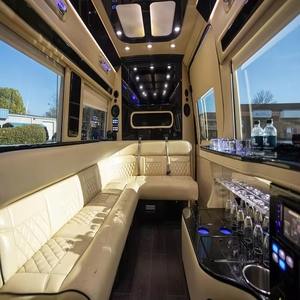 Mercedes-Benz Sprinter 2500 2016 extrêmement propre |   Volant à gauche, sièges en cuir, caméra de recul, prêt à être expédié - Product Image 5