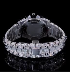 Montre glacée de luxe d'approvisionnement direct d'usine pour la montre de bijoux de bling d'inspiration hip hop d'hommes disponible à l'approvisionnement en gros - Product Image 3