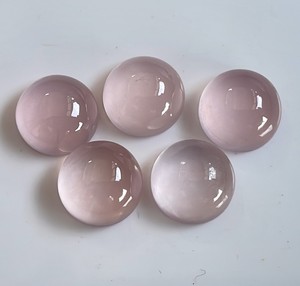 Cabujón Redondo de Cuarzo Rosa Natural de 10 mm con Parte Posterior Plana - Cuarzo Rosa Redondo Suelto - Product Image 5