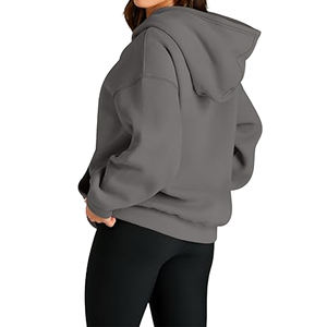 Vente en gros de sweats à capuche personnalisés d'hiver, épais, oversize, tendance, coupe ample, avec logo frontal, multicolores - Product Image 3