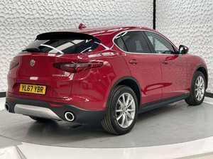 Alfa Romeo Stelvio 2.2 TD Speciale automatique rouge d'occasion, 2028-2023 - Product Image 3
