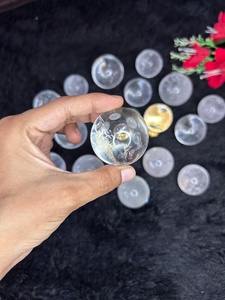 Esfera de Cuarzo Transparente Natural Tallada, Bola de Cristal para Meditación, Piedra Preciosa de Alta Calidad de Gujarat - Product Image 5