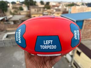 Pelota de rugby de PVC para uso promocional Balones de rugby de alta calidad directo de fábrica - Product Image 3