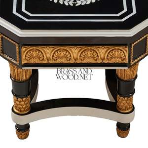 โต๊ะข้างทรงแปดเหลี่ยมสีดำสุดหรู พร้อมลายมุกประดับรูปพวงมาลัย และขาสีทองโบราณตกแต่งอย่างประณีต สำหรับตกแต่งบ้านสไตล์คลาสสิก - Product Image 3