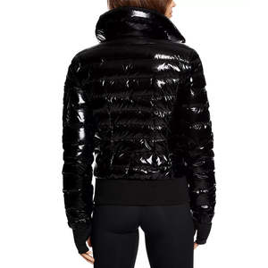 Veste matelassée brillante pour femme, nouvelle conception 2026, tissu 100% polyester, matelassée, chaude pour l'hiver, à capuche, style fermeture éclair, veste à bulles - Product Image 4