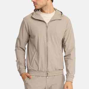 แจ็คเก็ตกันลมลายพรางน้ำหนักเบาสำหรับผู้ชายเสื้อกันลมสีดำเทากันน้ำไนลอนถักทรงหลวมสำหรับกลางแจ้งฤดูใบไม้ผลิ - Product Image 3