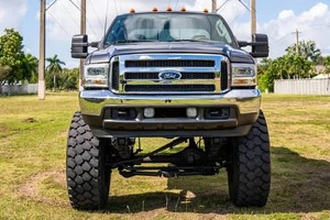 รถฟอร์ด F-250 ซูเปอร์ดิวตี้ แลริเอท ปี 2024 ขับเคลื่อน 4 ล้อ เครื่องยนต์ดีเซลเทอร์โบ ล้อแม็ก R15 เบาะหนังสีเข้ม รุ่นพรีเมียม สำหรับงานหนัก ขาย - Product Image 2