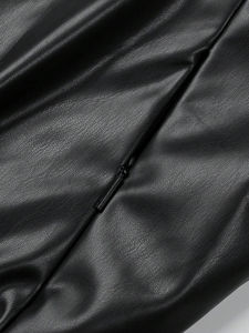 La Moda se Une a la Durabilidad en Esta Chaqueta de Cuero Genuino de Primera Calidad para Mujer, Diseñada para un Estilo Moderno y Sofisticación Diaria - Product Image 4