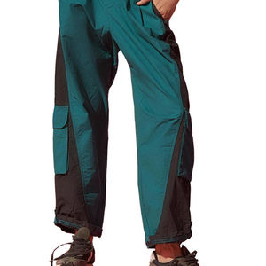 Pantalons de fabricant OEM professionnel Vêtements pour femmes Pantalons multi-poches pour femmes Pantalons de survêtement cargo décontractés personnalisés pour femmes - Product Image 4