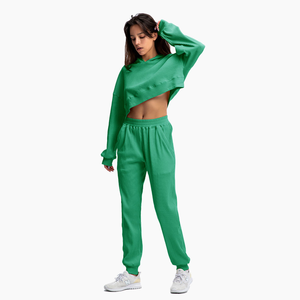 Vente en gros de survêtements vêtements de sport pour femmes vêtements de sport pour la course à pied vêtements de sport survêtement de gymnastique ensemble de survêtement pour femmes haut court - Product Image 4
