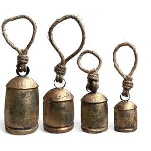 Juego de 4 Campanas de Vaca XL Doradas Antiguas, Campanas Gigantes Artesanales Vintage Rústicas para Colgar, Decoraciones Navideñas de la Suerte XL - Product Image 5