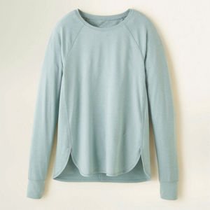 Chemises pour femmes imprimées de logo personnalisé de haute qualité, tenue décontracté, couleur unie, respirante, légère, t-shirts de course pour femmes, OEM - Product Image 1