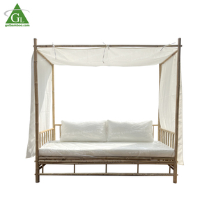 Lit de repos extérieur en bambou au design moderne pour les hôtels et villas de plage Ensemble de meubles de jardin élégants - Product Image 1