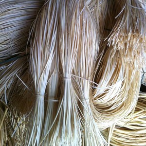 Matériaux d'écorce de rotin avec peau de canne en rotin naturel fabriqué au Vietnam - Product Image 3