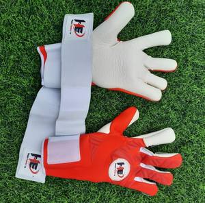 ถุงมือผู้รักษาประตูฟุตบอลหนังนิ่มระบายอากาศได้ดีจากเยอรมัน - Product Image 5