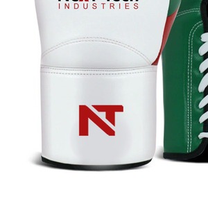 Gants de boxe Tech New Style avec design personnalisé et logo personnalisé Suivant - Product Image 5
