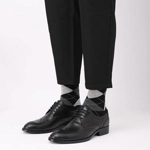 5 pares de calcetines de vestir para hombre de talla grande, calcetines de algodón peinado de alta calidad, calcetines casuales transpirables negros Cool Argyle para hombres - Product Image 2