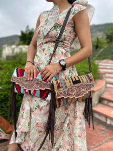 Western Stylish Real Tooled Aztec Leather Multi Color Fringe Sling Bag Venta caliente Nueva llegada Tooled Saddle Blanket Handbag - Product Image 3