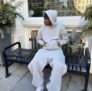 Conjunto de Sudadera con Capucha y Pantalones Deportivos de Invierno Ligeros y Ajustados con Logotipo Personalizado para Hombre - Product Image 5